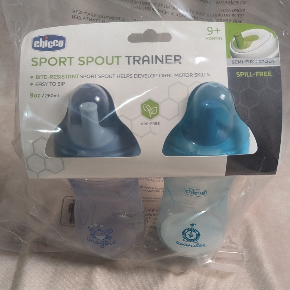 Chicco Sport Spout Trainer with Semi-Firm, Bite-Resistant Spout